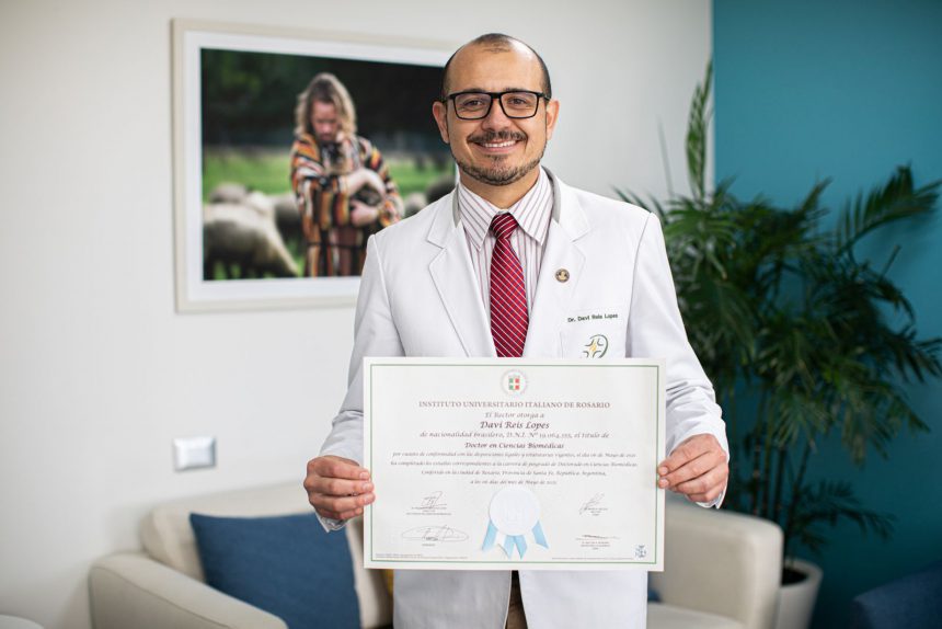 ¡Gratitud a Dios por el título de Doctor en Ciencias Biomédicas! Felicitaciones Dr. Davi Reis Lopes
